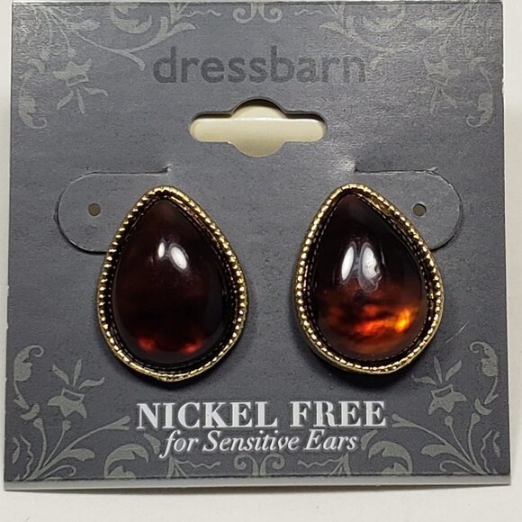 2/$30 Dainty Gold tone & Stone TearDrop Design 0.6" Stud Earrings - Jewelry - Picture 5 of 8